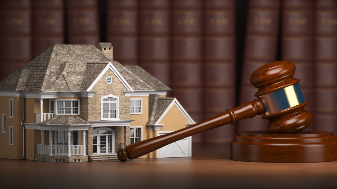 house-with-gavel-and-law-books-real-estate-law-XM3QZCA-min-1170×658-1
